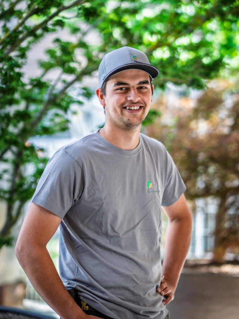 Portrait Robin Rüegg vom Gärten und mehr Team